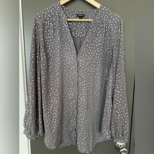 Torrid Blouse Size 1 grey with silver metallic dots